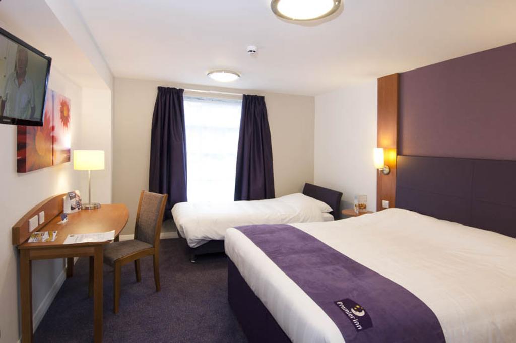 Premier Inn Camberley Room photo