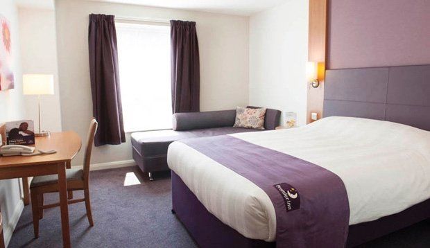 Premier Inn Camberley Exterior photo